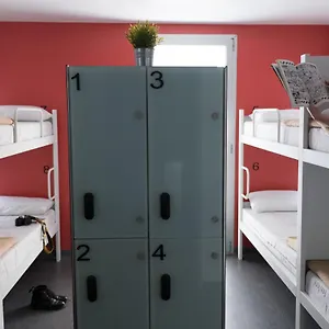  Hostal Hellobcn Youth